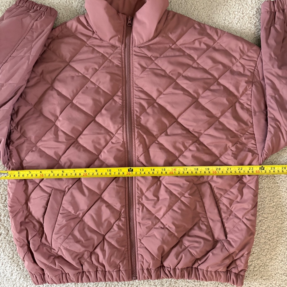 Vuori Echo Women’s Insulated Bomber Jacket – M, NWOT - Picture 13 of 14